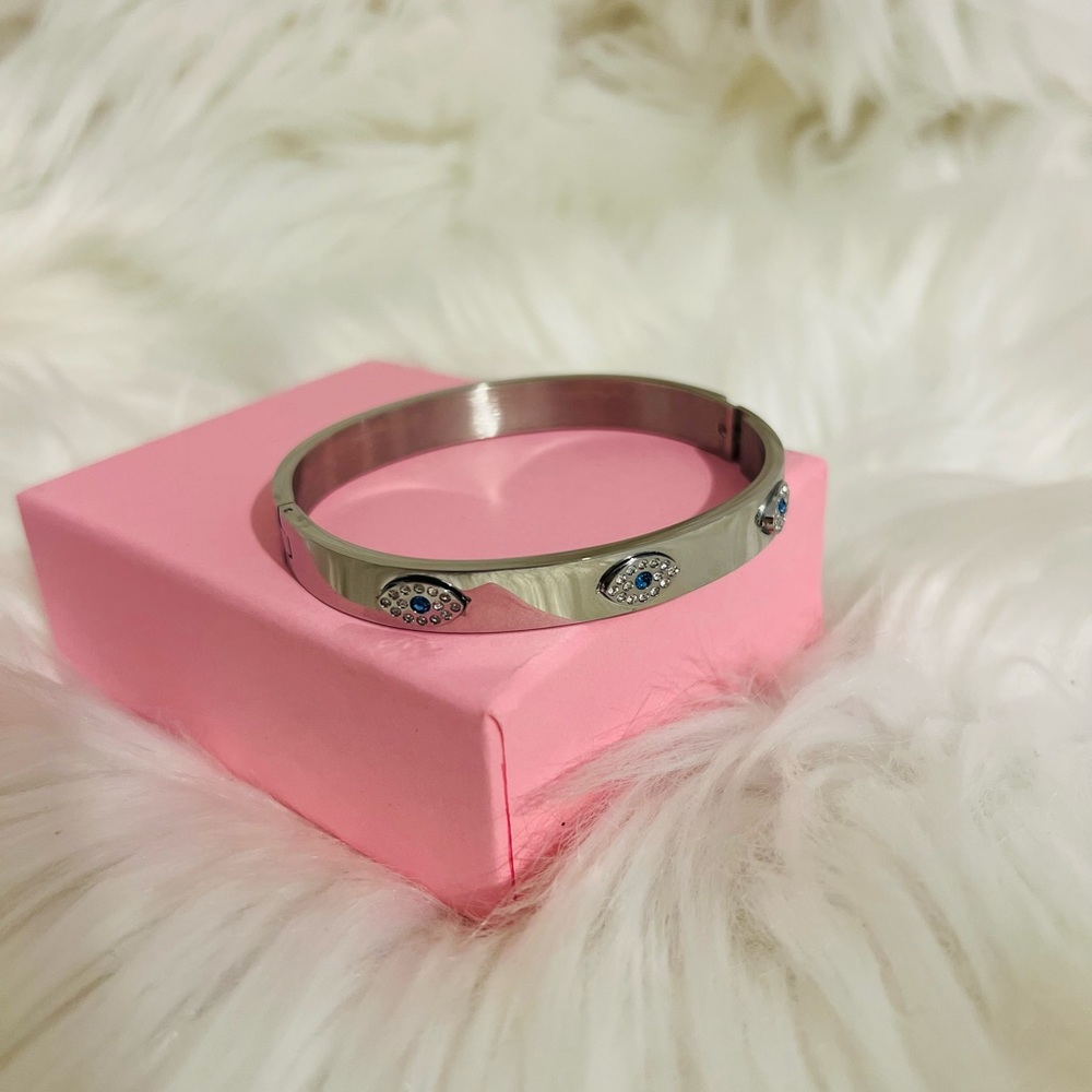 Silver evil eye bangle(free gift with purchase)